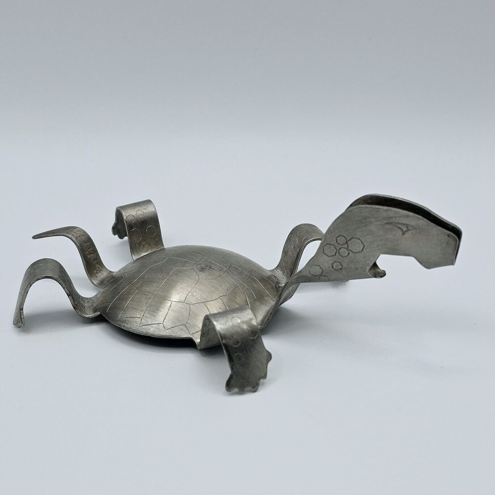 Brutul Lagerhead Turtle Bottle Opener & Black and Tan Layering Tool